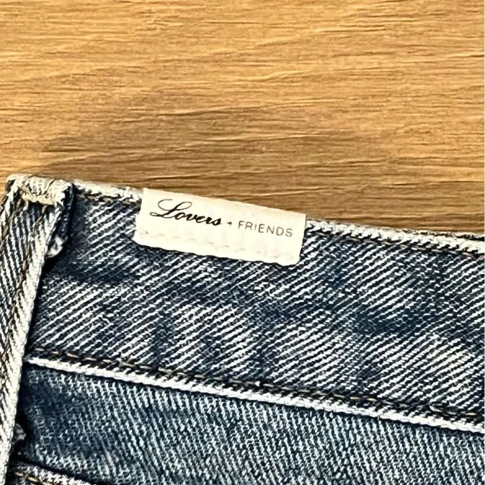 Lovers + Friends | Luca Boyfriend distressed denim Jean shorts Women’s size 26 - Picture 7 of 12